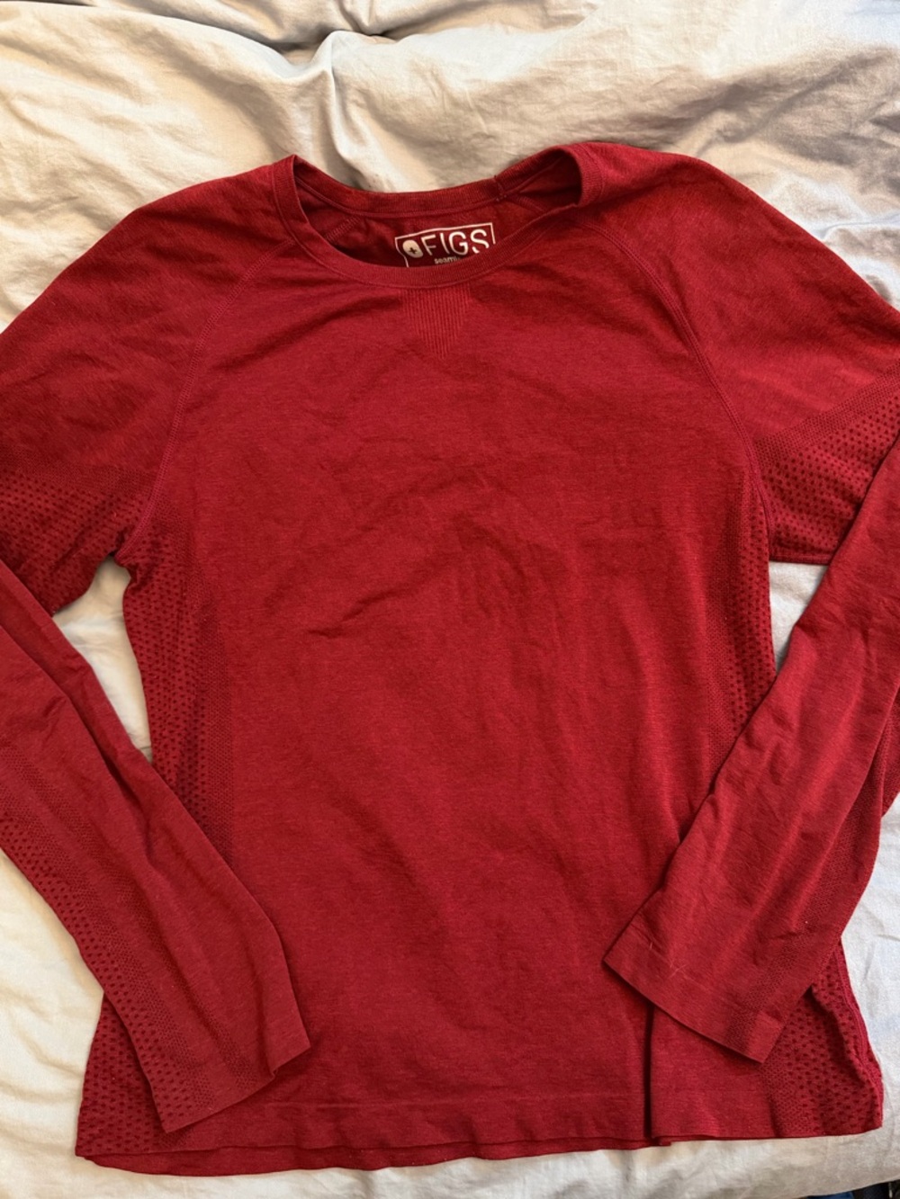 FIGS Seamless Crewneck Pullover in Wine Red